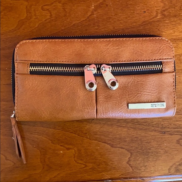 Kenneth Cole wallet - Picture 3 of 9